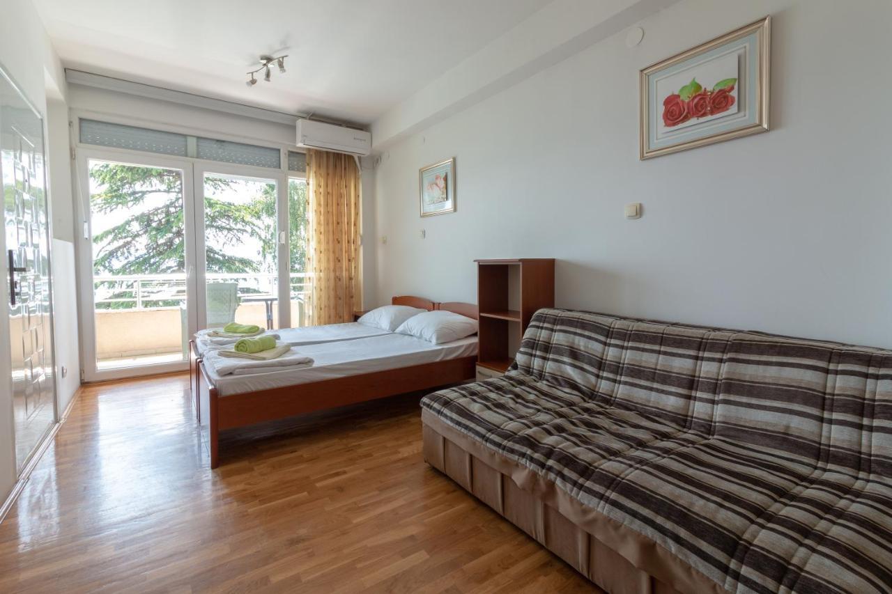 Urban Apartments Ohrid Buitenkant foto